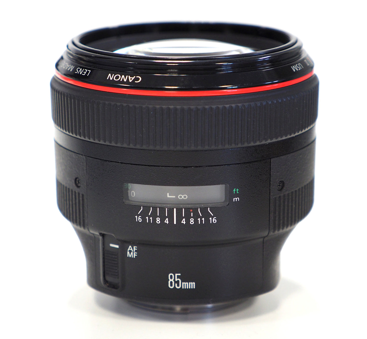 Canon 85mm 1.2 ii red line